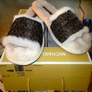 NWT Michael Michael Kors Women Faux Fur Jet Set MK Slide Brown Slipper